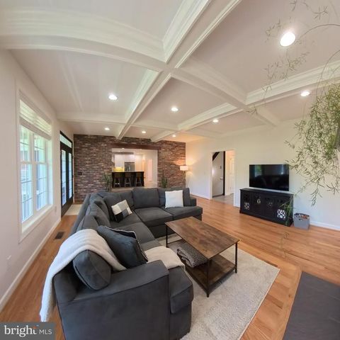 1225 MIDDLE RIVER RD, Stanardsville, VA 22973