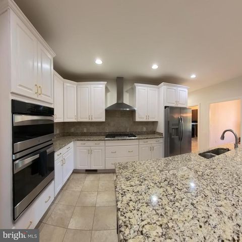 1225 MIDDLE RIVER RD, Stanardsville, VA 22973