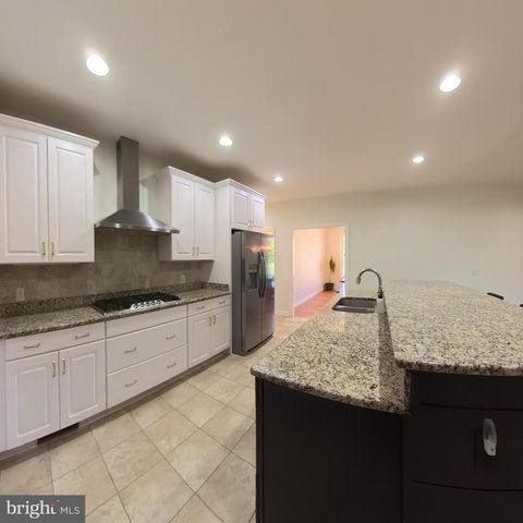 1225 MIDDLE RIVER RD, Stanardsville, VA 22973
