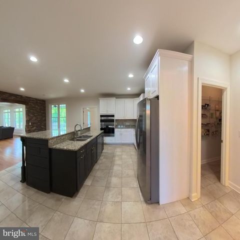 1225 MIDDLE RIVER RD, Stanardsville, VA 22973