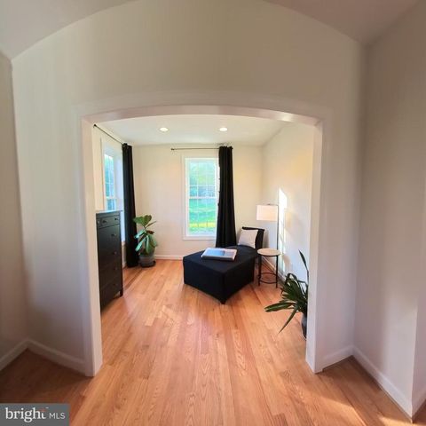 1225 MIDDLE RIVER RD, Stanardsville, VA 22973