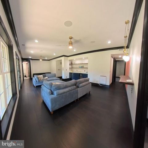 1225 MIDDLE RIVER RD, Stanardsville, VA 22973