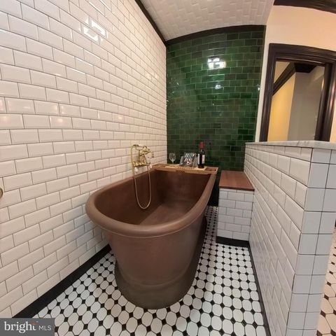 1225 MIDDLE RIVER RD, Stanardsville, VA 22973