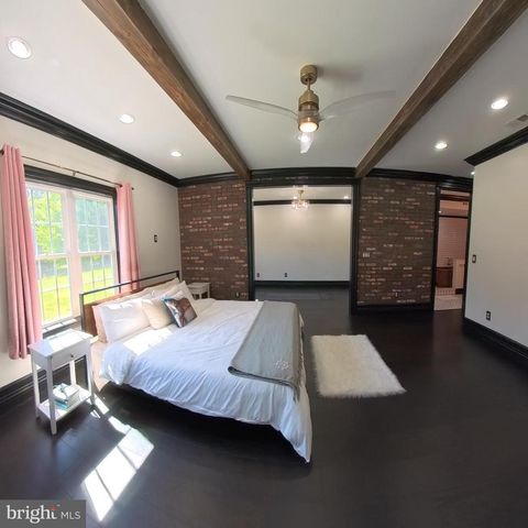 1225 MIDDLE RIVER RD, Stanardsville, VA 22973