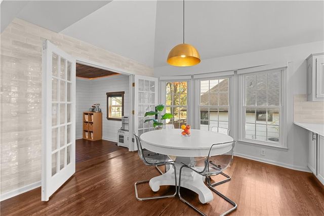 9504 W 106TH Street, Overland Park, KS 66212