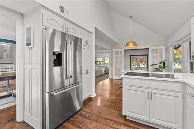 9504 W 106TH Street, Overland Park, KS 66212