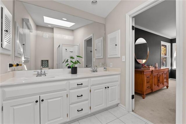 9504 W 106TH Street, Overland Park, KS 66212