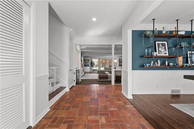 9504 W 106TH Street, Overland Park, KS 66212