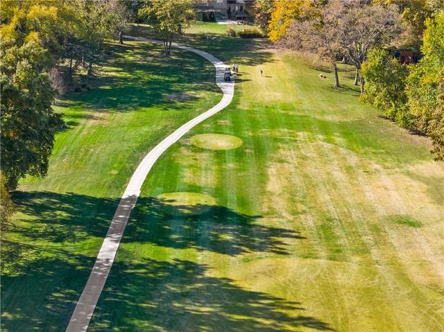 9504 W 106TH Street, Overland Park, KS 66212