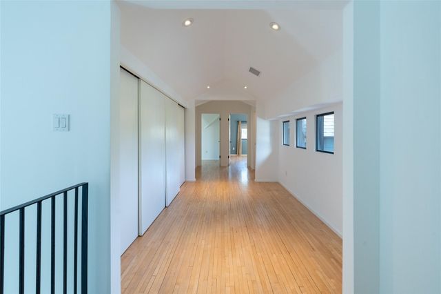 401 Cosmos Street, Houston, TX 77009