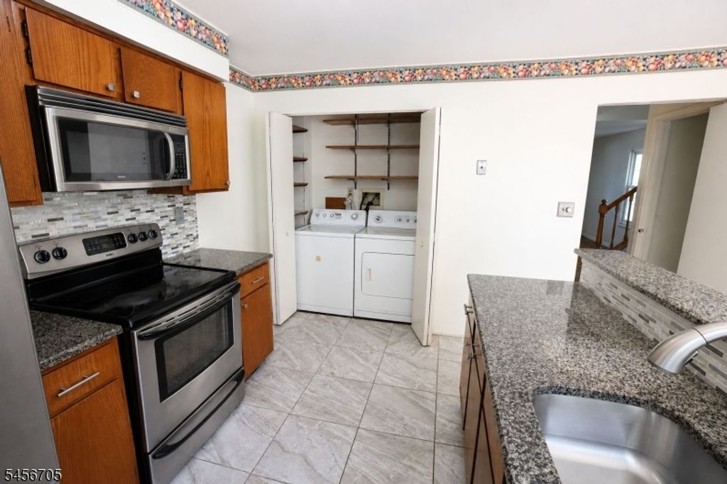 20 DELIKAT LANE, Sayreville Boro, NJ 08872 — photo 3