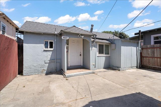 4114 E 17th Street, Oakland, CA 94601