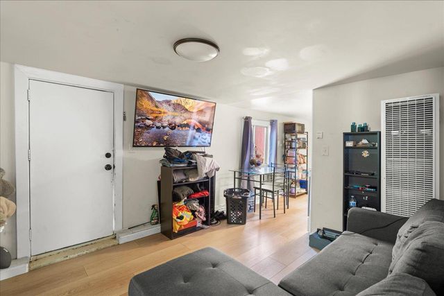 4114 E 17th Street, Oakland, CA 94601