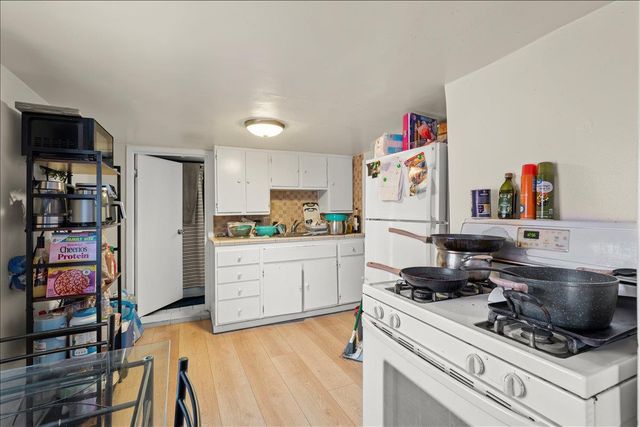 4114 E 17th Street, Oakland, CA 94601