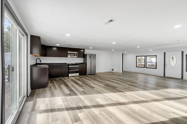 4109 Page Avenue, Michigan Center, MI 49254