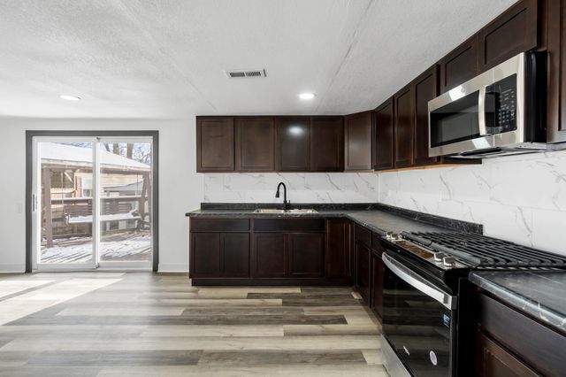 4109 Page Avenue, Michigan Center, MI 49254