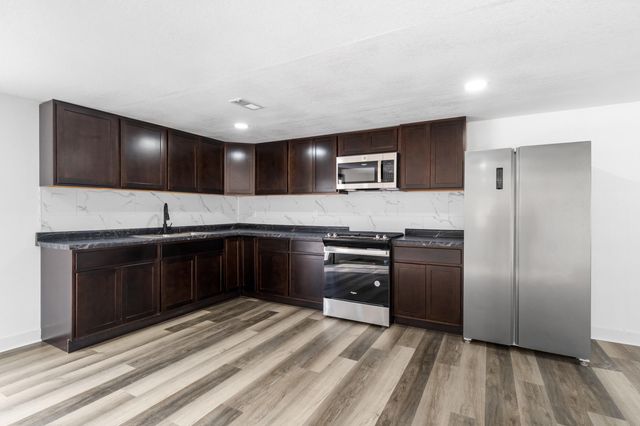 4109 Page Avenue, Michigan Center, MI 49254