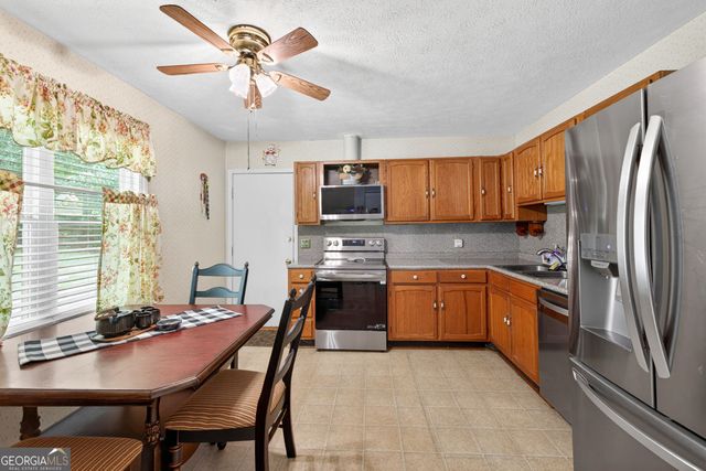 3716 Tanners Mill Road, Gainesville, GA 30507