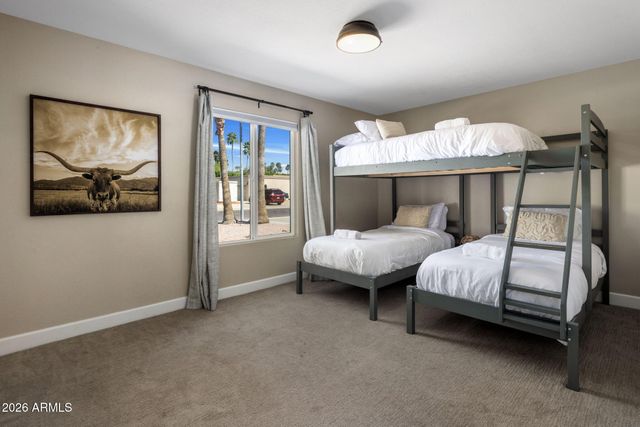 5839 E VOLTAIRE Avenue, Scottsdale, AZ 85254