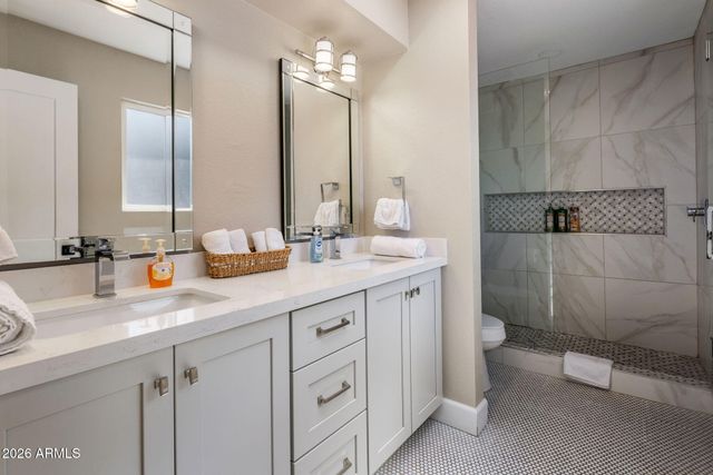 5839 E VOLTAIRE Avenue, Scottsdale, AZ 85254