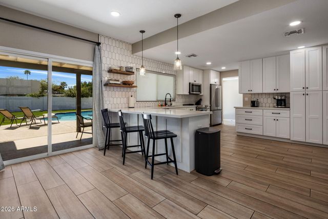 5839 E VOLTAIRE Avenue, Scottsdale, AZ 85254