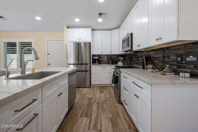 5839 E VOLTAIRE Avenue, Scottsdale, AZ 85254