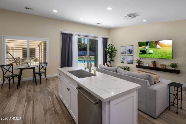 5839 E VOLTAIRE Avenue, Scottsdale, AZ 85254