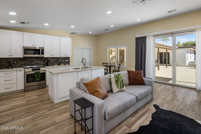 5839 E VOLTAIRE Avenue, Scottsdale, AZ 85254