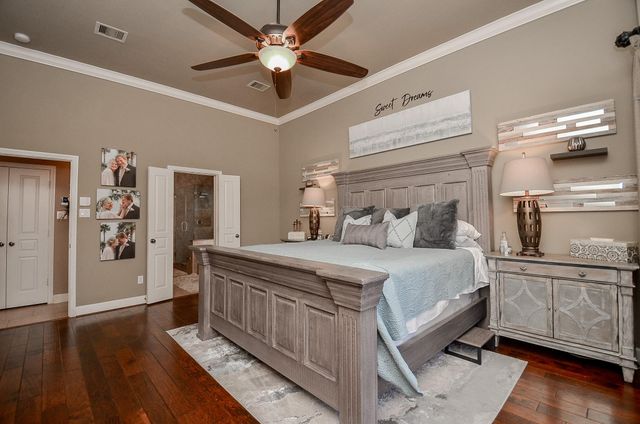 14306 Manorbier Lane, Sugar Land, TX 77498