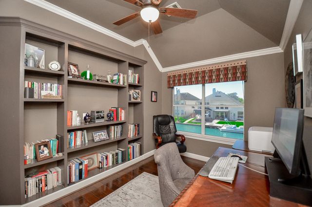 14306 Manorbier Lane, Sugar Land, TX 77498