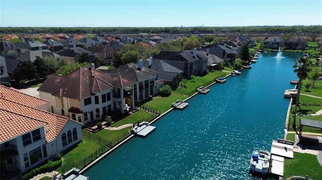 14306 Manorbier Lane, Sugar Land, TX 77498