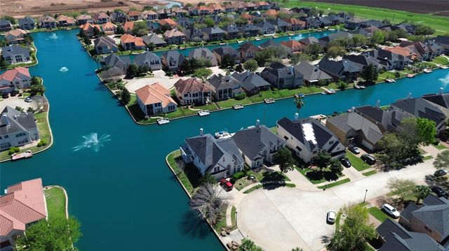 14306 Manorbier Lane, Sugar Land, TX 77498