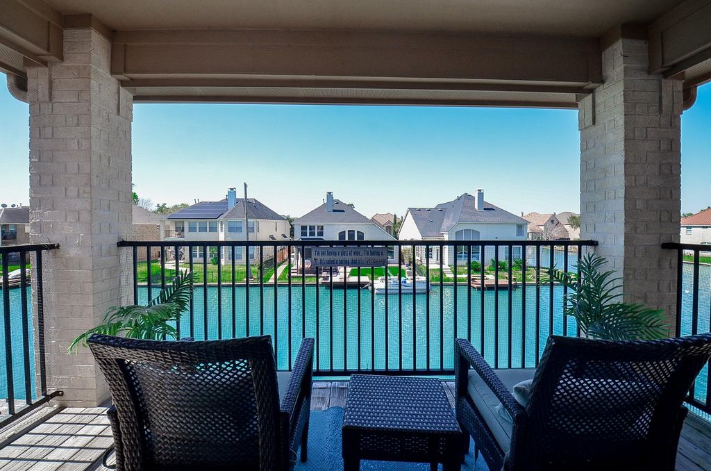 14306 Manorbier Lane, Sugar Land, TX 77498
