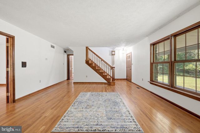 10393 HARRY BYRD HWY, Berryville, VA 22611