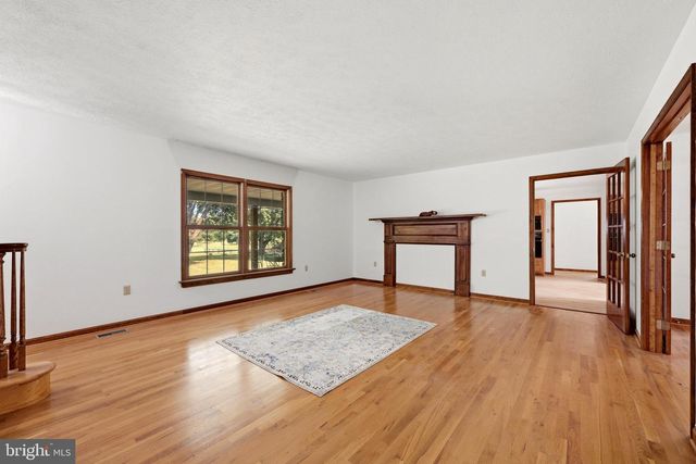 10393 HARRY BYRD HWY, Berryville, VA 22611