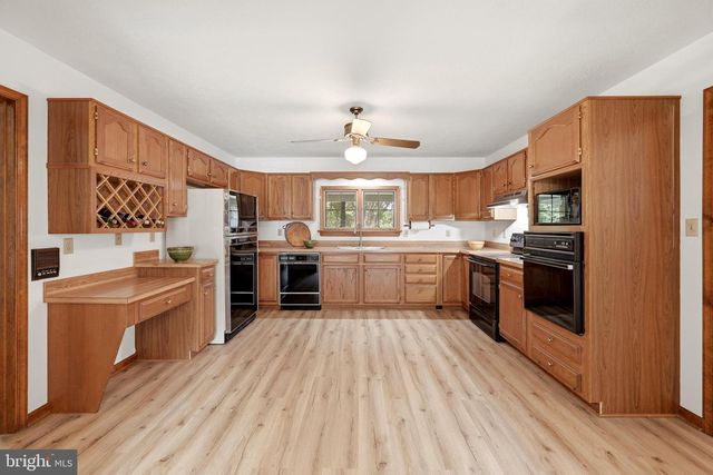 10393 HARRY BYRD HWY, Berryville, VA 22611