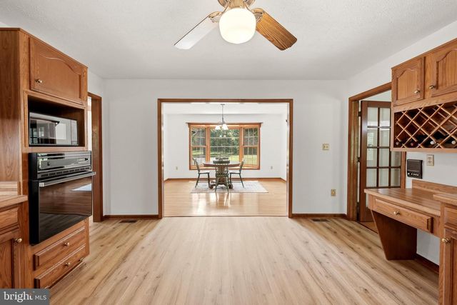 10393 HARRY BYRD HWY, Berryville, VA 22611