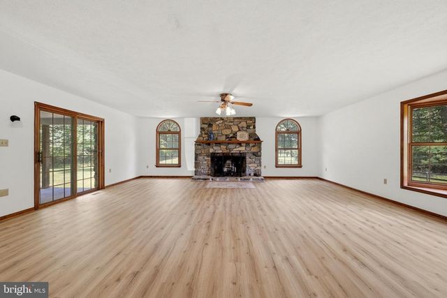 10393 HARRY BYRD HWY, Berryville, VA 22611