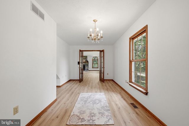 10393 HARRY BYRD HWY, Berryville, VA 22611