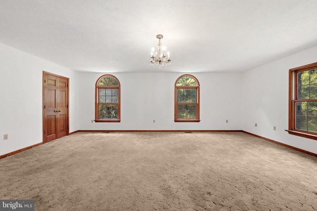 10393 HARRY BYRD HWY, Berryville, VA 22611