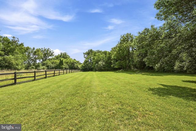 10393 HARRY BYRD HWY, Berryville, VA 22611