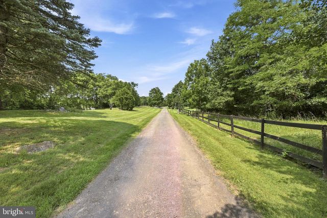 10393 HARRY BYRD HWY, Berryville, VA 22611