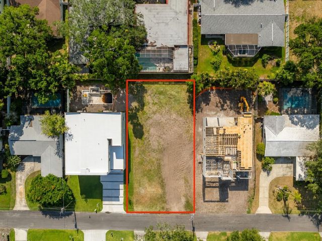 208 S TREASURE DRIVE, Tampa, FL 33609