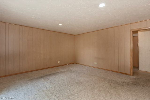 1987 Burlington Road, Akron, OH 44313