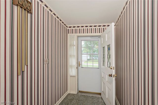 1987 Burlington Road, Akron, OH 44313