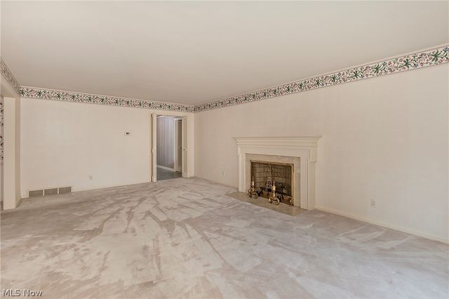 1987 Burlington Road, Akron, OH 44313