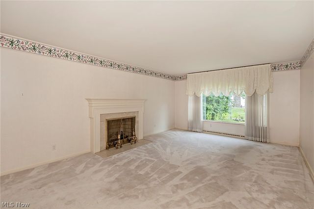 1987 Burlington Road, Akron, OH 44313