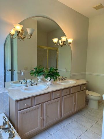 9 Shelly Lane, Mount Sinai, NY 11766