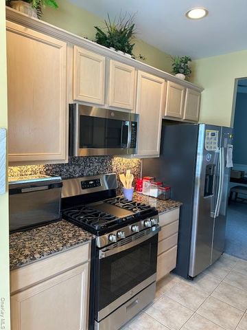 9 Shelly Lane, Mount Sinai, NY 11766