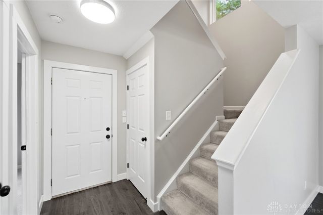 10109 S Cliff Swallow Court, Miamisburg, OH 45342